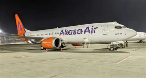 Bomb Threat to Akasa Air flight: Now Akasa Air has received a bomb ...