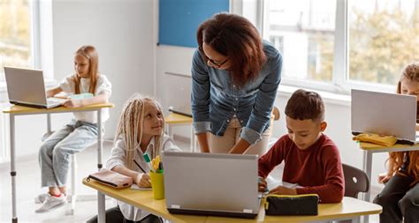 Computer Instructor 的图像结果