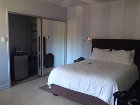 CASA DEL MAR (Santa Barbara) - Inn Reviews, Photos, Rate Comparison ...