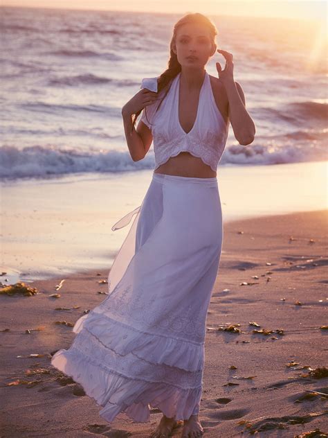 Boho Wedding Dresses: Free People's Wedding Dress Collection Redefines "Boho Bride" | Glamour