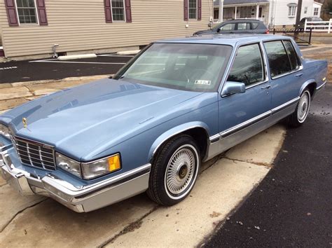 1991 Cadillac DeVille Touring Sedan 4-Door 4.9L