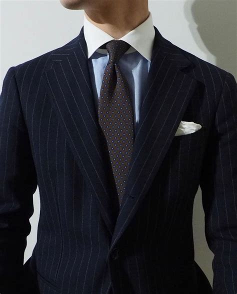 Classic Man Suit 的图像结果