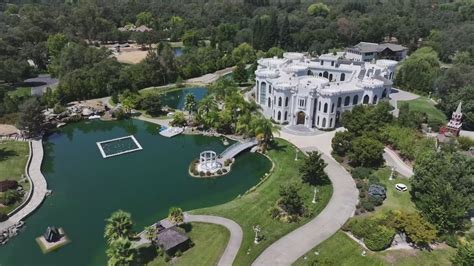 Granite Bay’s White Swan Castle faces complaints over unpermitted ...