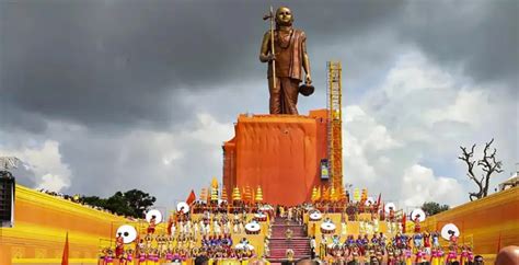 statue of oneness omkareshwar: The story behind the 108-ft tall Statue ...