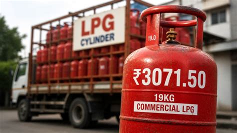 https://www.psuconnect.in/_next/image?q=75&url=https%3A%2F%2Fimages.psuconnect.in%2FCommercial_LPG_Price_Hiked_by_Rs_993_Today_19kg_Cylinder_Now_Rs_3071_50_in_Delhi.jpg&w=1920