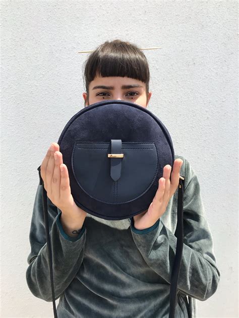 SLING IT BABY! – HUES STUDIO