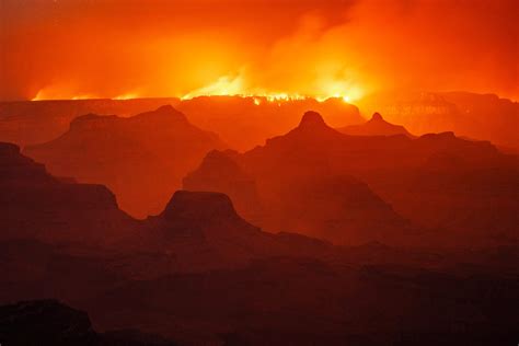 Dragon Bravo Fire time-lapse video shows Grand Canyon in flames
