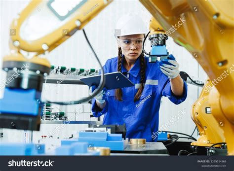 Machine Engineer 的图像结果