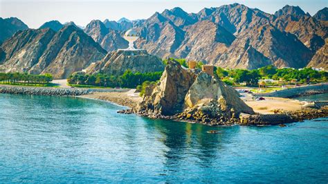 Car Rental in Oman from ₹ 1,996/day - Search for Self Drive Cars on KAYAK