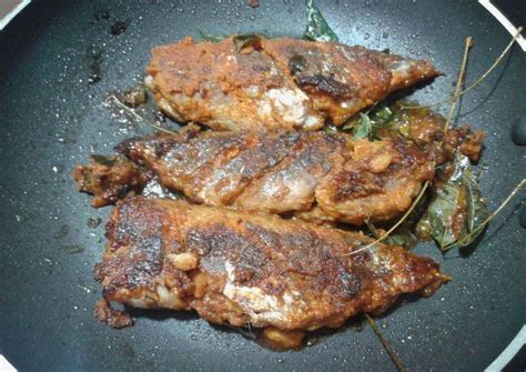 Fish Fry in Coconut Masala Recipe by Premeela Nair - Cookpad