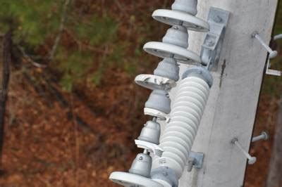 Insulator-Defect Detection - Dataset Ninja