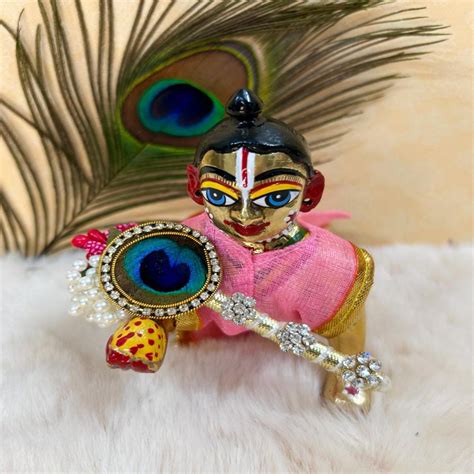 अचानक टूट जाए लड्डू गोपाल की बांसुरी तो क्या है मतलब? | what does it ...