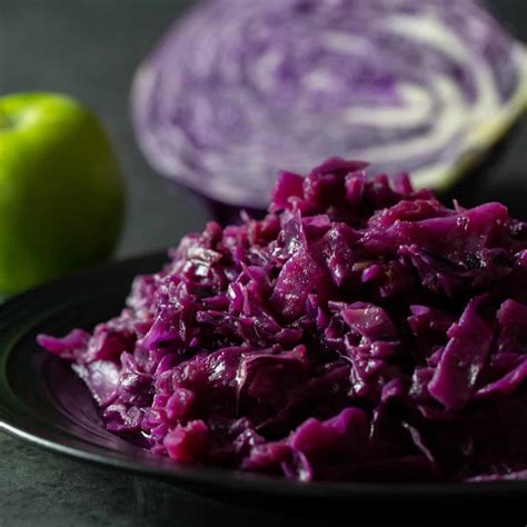 Braised Red Cabbage and Apples Recipe - The Black Peppercorn