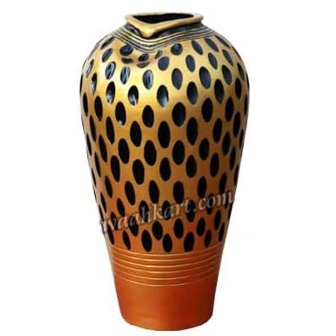 Buy Special Combo Pack Of Spotted Golden Flower Vases online