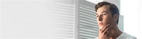 Men's Razors for Sensitive Skin to Prevent Razor Burns, and Bumps