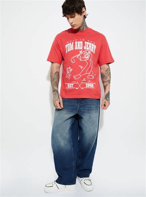 Buy URB_N Men Tom & Jerry Printed T-shirt Online at just Rs. 699.0 ...