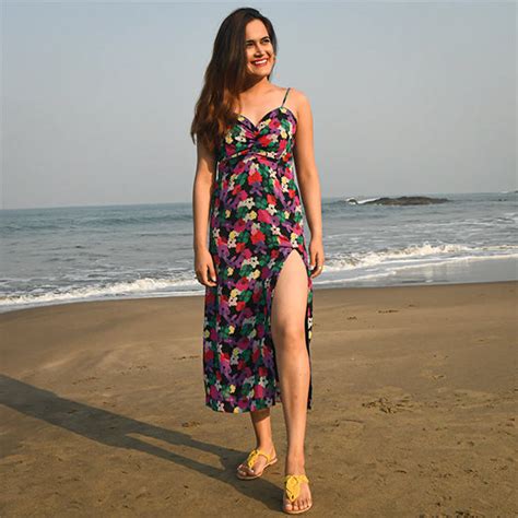 Best Twinning Outfit Ideas For BFFs To Slay This Friendship Day 2022 ...