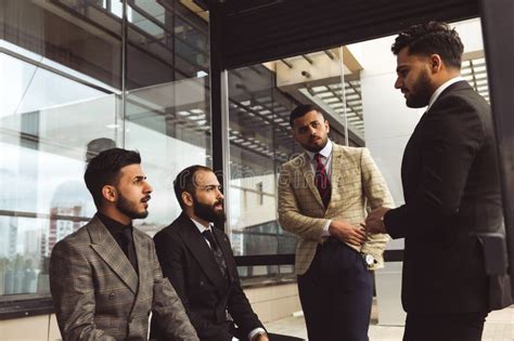 International Business People in Suits 的图像结果