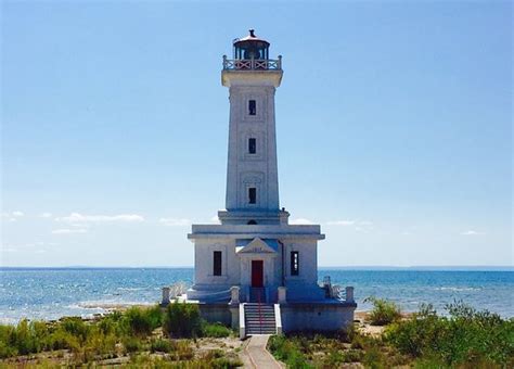 Point Abino Lighthouse (Fort Erie) - 2020 What to Know Before You Go ...