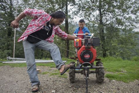 Mini-tillers bolster Nepal maize farmers’ food supplies and profits, new study shows – CIMMYT
