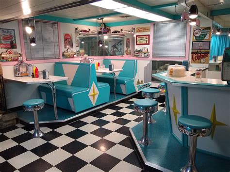 Hamburger Restaurant, Burger Places, American Diner, Retro Diner, 80s ...