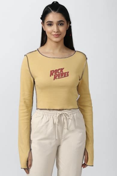 Buy Graphic Regular Fit Crop Tops Online - 854380 | Forever 21