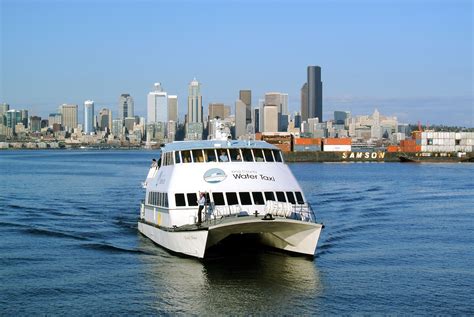 Fichier:King County Water Taxi Downtown Seattle.jpg — Wikipédia