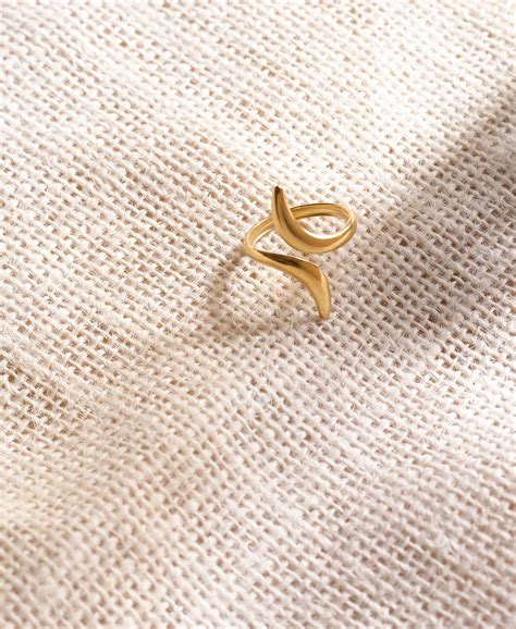 Niska Gilded Whisper Anti Tarnish Ring