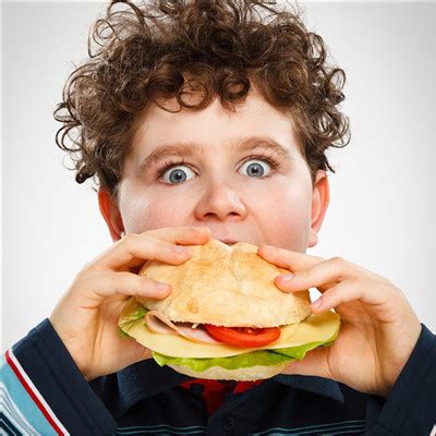 11岁孩子突然狂吃迅速变胖, 他说还要继续吃！看完太感动