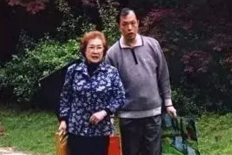 96岁中国不老美人，身患绝症、4次病危仍坚持演戏，岁月从未曾败她！