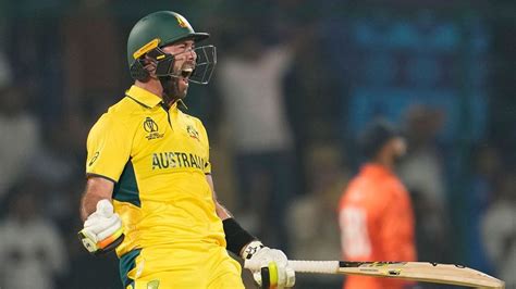 [Watch] Glenn Maxwell's plays an outrageous reverse swat to bring up ...