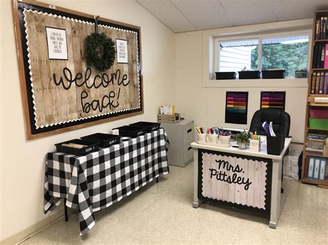 Farmhouse themed classroom decoration ideas – Artofit