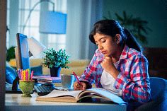 CBSE Class 12 Physics Weightage 2025: Unit and chapter-wise marks ...
