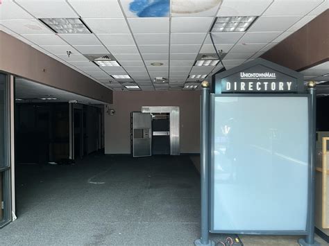 Uniontown Mall (Uniontown Pennsylvania) : r/deadmalls