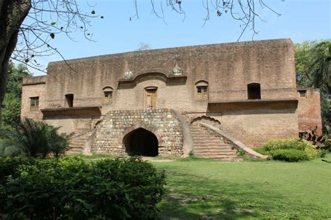Unravel Delhi: Once A Mughal Splendour, Qudsia Bagh Is Now Only A ...