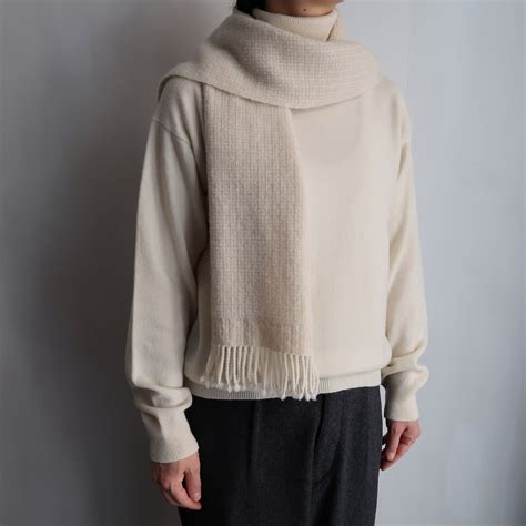 what is there / " puff " hand woven muffler ( white × ivory ) | what is ...
