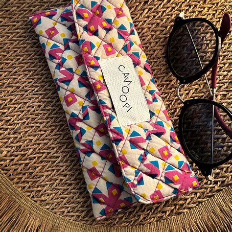 Fabric Sunglasses Cover: Easy to carry – Canoopi