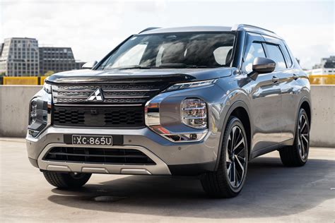 2024 Mitsubishi Outlander review | CarExpert