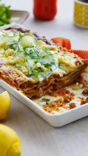 Sund lasagne opskrift med lammekød og salat (With images  
