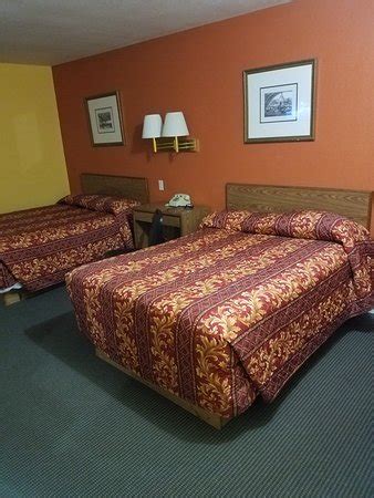 COTTONWOOD INN MOTEL POCAHONTAS - Hotel Reviews & Photos - Tripadvisor