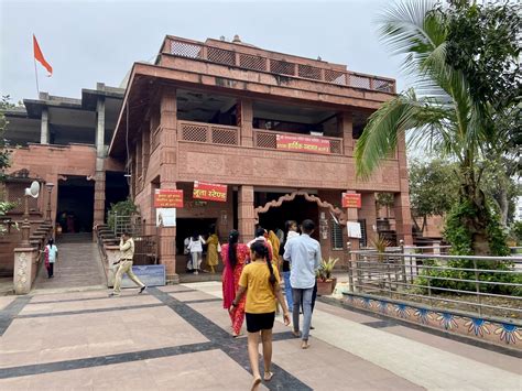 Oxygen ★ Sabyasachi - A Progressive Thought