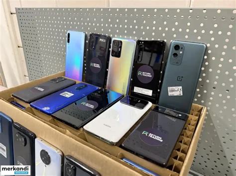 100 units, assorted mobile phones/smartphones, including brands like ...