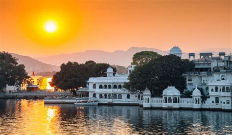 Udaipur tourism: पूर्व का वेनिस है उदयपुर, आज भी दिखती है महाराजाओं के ...