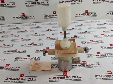 Han-il Hwm-13P Level Switch – Aeliya Marine Tech