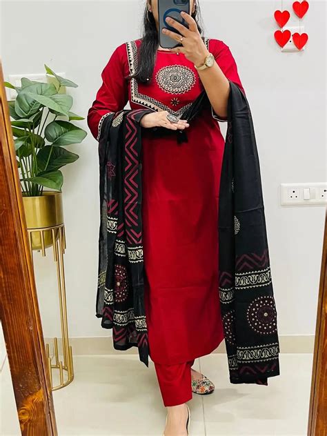 Mirror Work Kurti Pant Dupatta Set – Festive Wear 2025 – maabetii