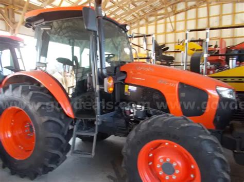 2021 Kubota M5-111 | GovDeals
