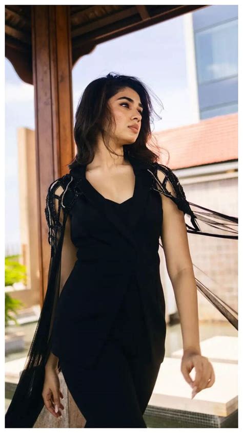 Second Boeing jet begins return from China after first 737 MAX reaches ...