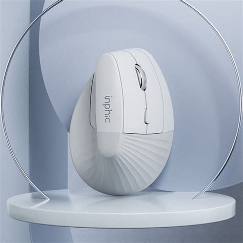 Ergonomic Vertical Wireless Mouse – GizModern