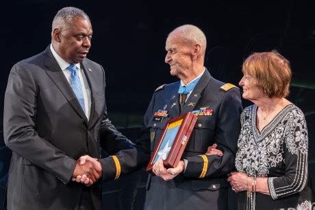Captain Larry L. Taylor | Medal of Honor Recipient | U.S. Army