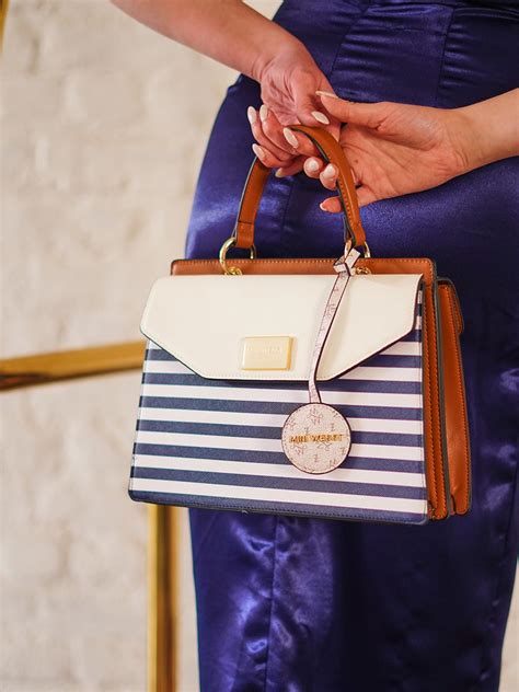 Yin & Yang Luxe White London Handbag – Miniwesst